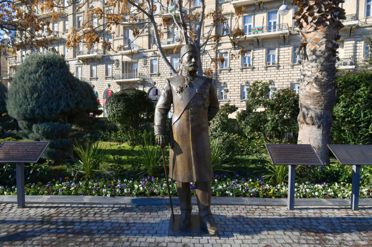 Nazirdən Tağıyevin heykəli ilə bağlı TƏNQİDLƏRƏ MÜNASİBƏT 