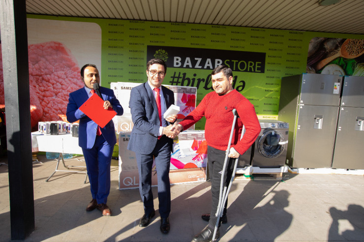 "Azerçay"ın keçirdiyi lotereyanın qaliblərinə avtomobil təqdim olunub®  - FOTO 