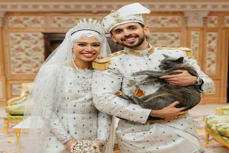 Sultan qızına toy etdi:  Brilyant ayaqqabı və qızıl buket  - FOTO  