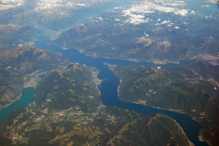 Dünyanın  ən gözəl gölü   -  FOTO 