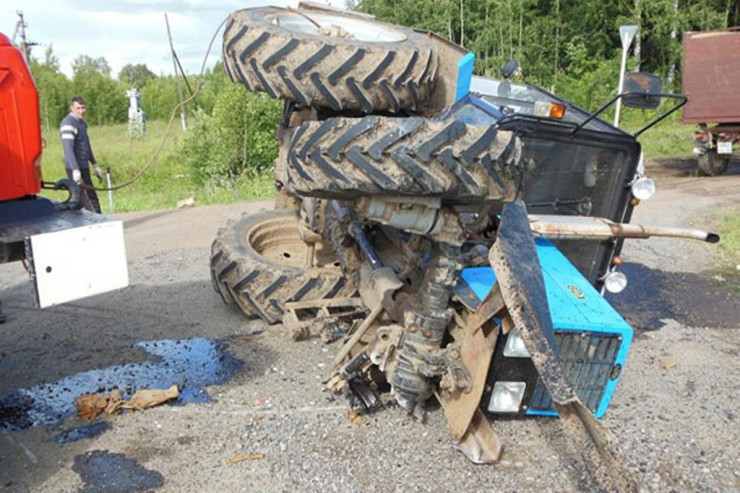 Şəkidə  DƏHŞƏTLİ QƏZA:   Sürücü və azyaşlı qohumu öldü