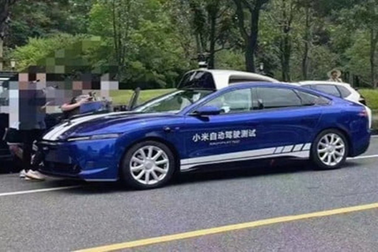 "Xiaomi" sürücüsüz avtomobil hazırlayır