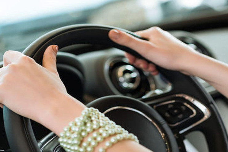 Bakıda qadın sürücü kişini vurub ÖLDÜRDÜ 