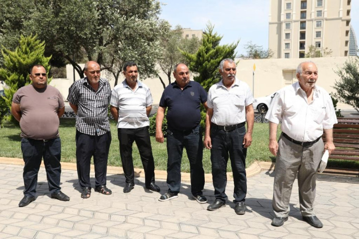 Sakinlər "Açıq mikrofon" vasitəsi ilə müraciətlərini ünvanladılar  -FOTO 