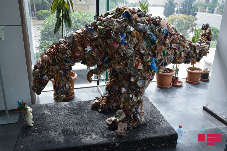 Zibildən möcüzə düzəldənlər - Lent.az elə bir yerdən yazır ki... 