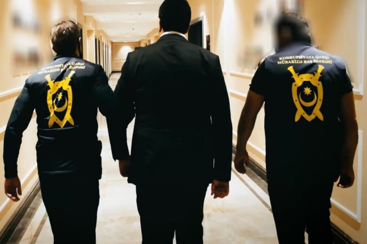 Şirvanda ƏMƏLİYYAT:  rüşvət alan məmur tutuldu - YENİLƏNİB 