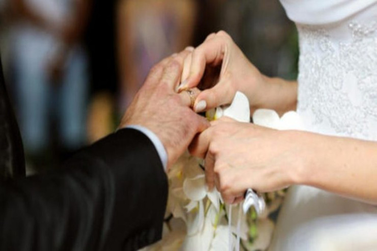 Azərbaycanda vəzifəli şəxs oğluna məktəbli qız alıb? - RƏSMİ AÇIQLAMA 