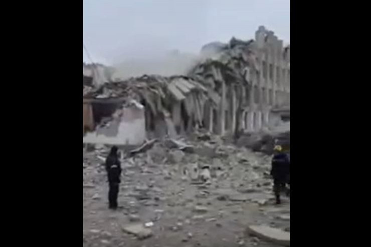 Ukraynada dağılan məktəb