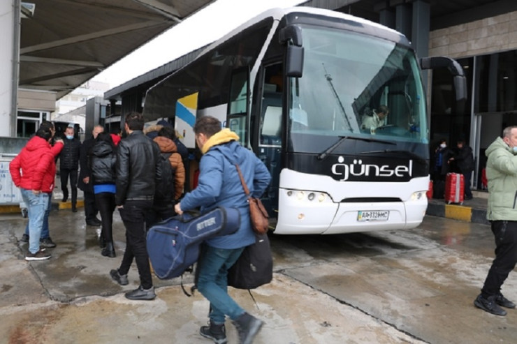 Kiyevdəki azərbaycanlılara ÇAĞIRIŞ:  pulsuz reys var -VİDEO  -YENİLƏNİB 