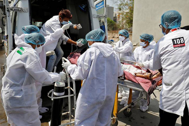 Dünyada COVİD-19-dan ölənlərin sayı 6 MİLYONU KEÇDİ 