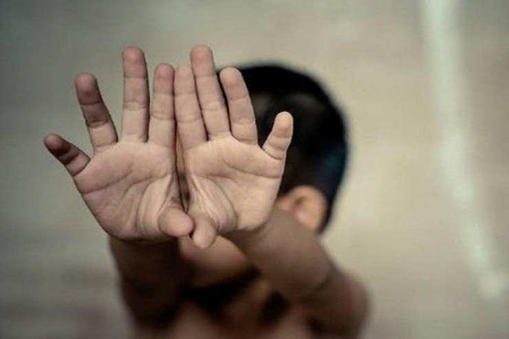 Ana uşağına DAĞ BASDI:  "Məni cinlər məcbur etdi" - FOTO 