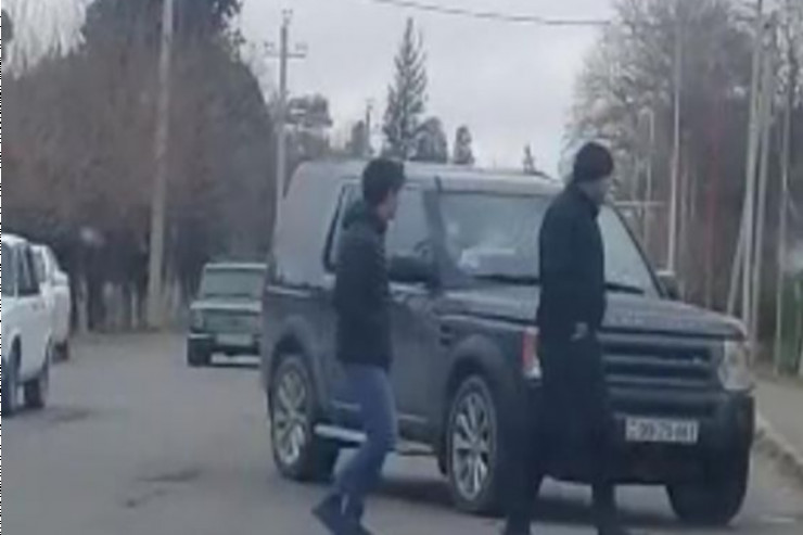 "Land Rover"lə arvadını vurub öldürən kişi TUTULDU 