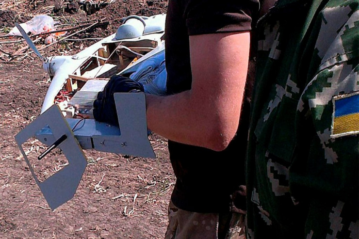 İlon Mask Ukraynaya Rusiya tanklarını  məhv etmək üçün   necə kömək edir?