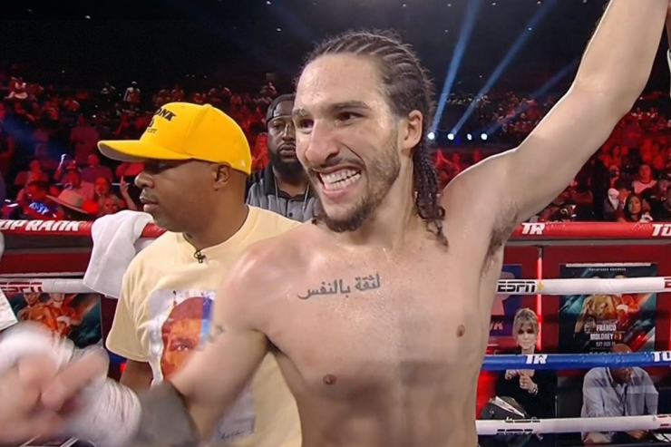 Məhəmməd Əlinin nəvəsi rəqibini nokaut etdi - VİDEO 