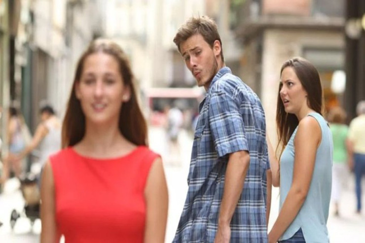 Qadınlar daha çox nəyə əsəbiləşir?  Laqeydlik, gözlədilmək...