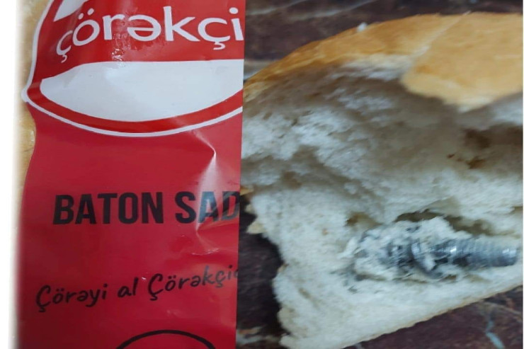 Azərbaycanda çörəyin içindən BOLT ÇIXDI  - VİDEO 