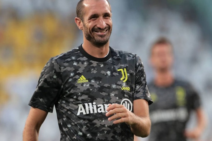 Kellini “Yuventus”dan gedir