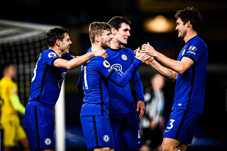 “Çelsi” transferlər üçün yeni sahiblərindən 250 milyon dollar alacaq