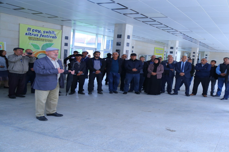 "Azəriqaz" rəsmiləri Lənkəranda vətəndaşlarla görüşdü -  FOTO 