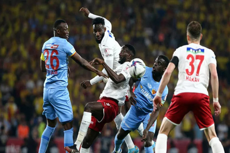 Türkiyə kubokunda bir  İLK YAŞANIB  