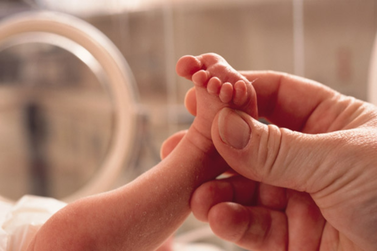 Məşhur aktrisa ANA OLDU 