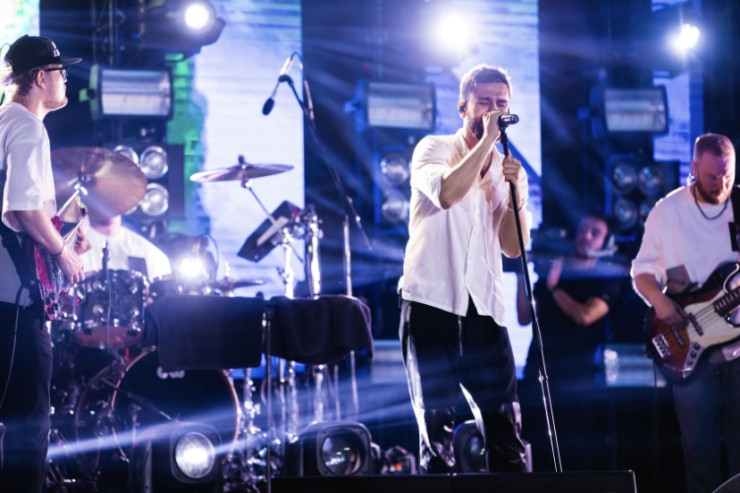 Azərbaycanlı müğənniyə görə Rusiyada yollar BAĞLANACAQ 