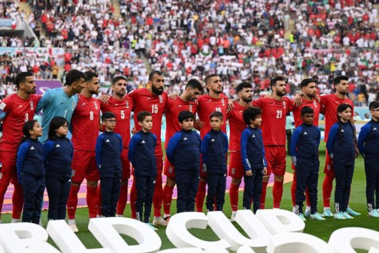 İran yığması ölkə himnini oxumadı - ETİRAZ 