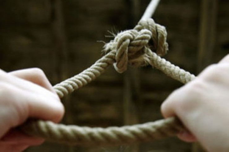 Azərbaycanda ŞOK : Həkim məntəqəsində özünü asdı