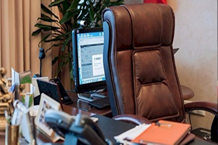 AMEA-nın mətbuat katibi  işdən çıxarıldı