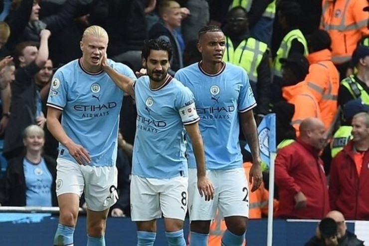 Mançester derbisində 9 qol -  Üç oyunçu 8 qol vurdu  