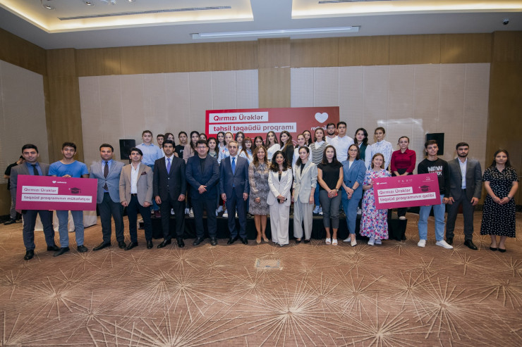 ® “Qırmızı Ürəklər Təhsil Təqaüd Proqramı”nın qalibləri mükafatlandırıldı