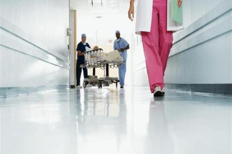 Bakıda maşın vuran piyada xəstəxanada öldü