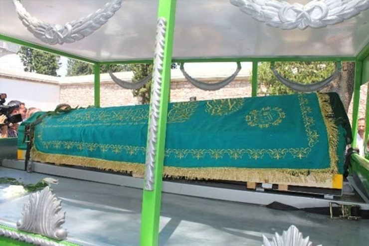 Tanınmış azərbaycanlı şair vəfat etdi 