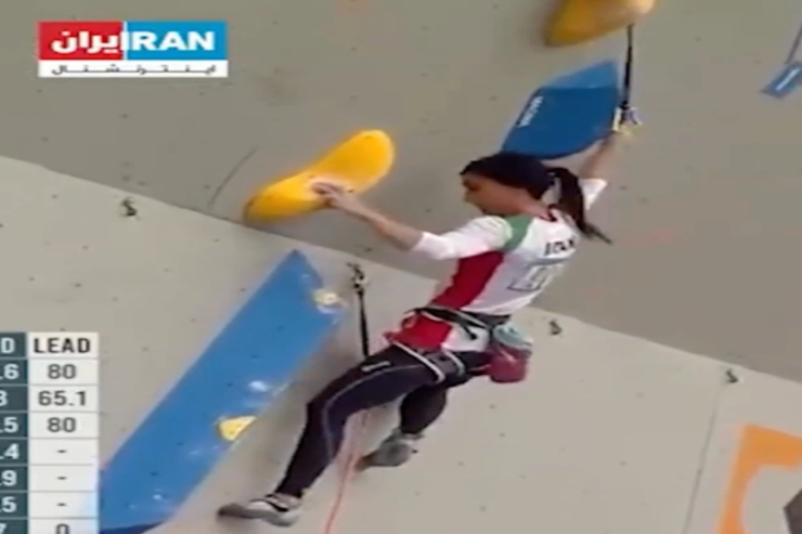 43 ildən sonra İLK: İranlı idmançı yarışa  hicabsız çıxdı  -VİDEO 