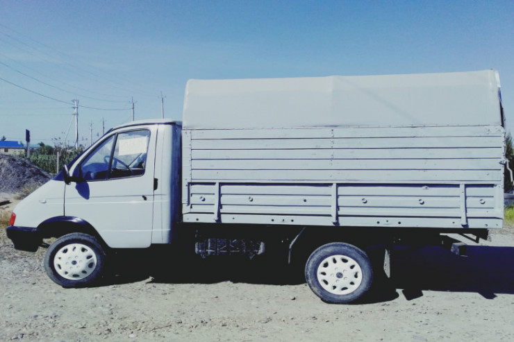 Saatda 20 ilə gedən maşın piyadanı vurub öldürdü