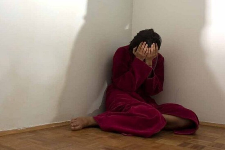 Gəncədə qadını evində ZORLADILAR 