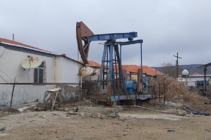 Azərbaycanda qanunsuz neft çıxaranlar ifşa edildi - VİDEO 