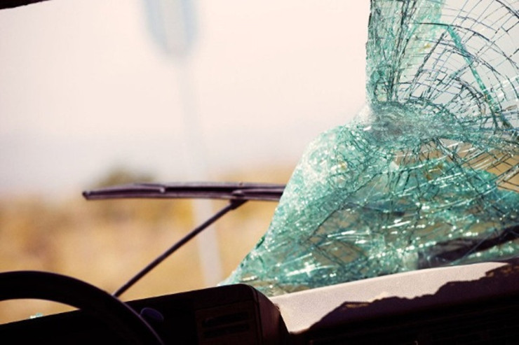 Lənkəranda "Opel" aşdı, sürücü öldü 