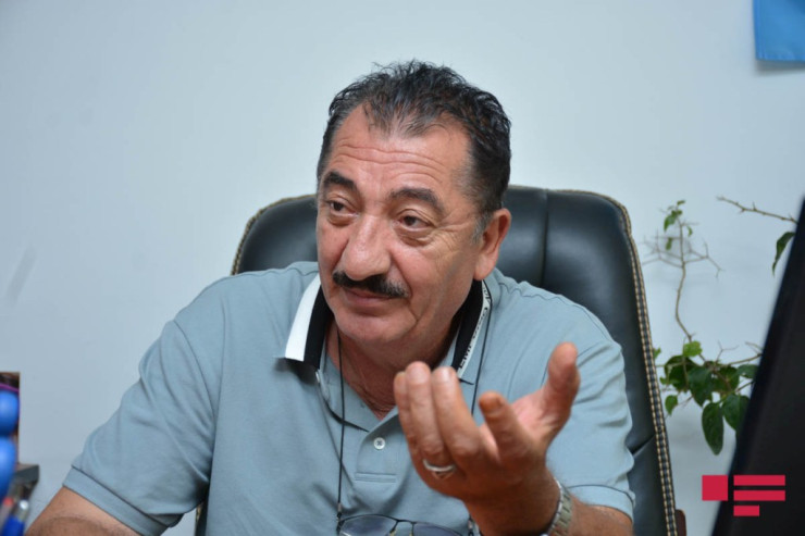 “Şair yaltaqlanmamalıdır, o, Tanrının yerdəki casusudur” -  Rüstəm Behrudi 