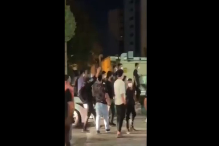  İrandakı etirazçılar:   "Zalıma ölüm olsun!" -  VİDEO 