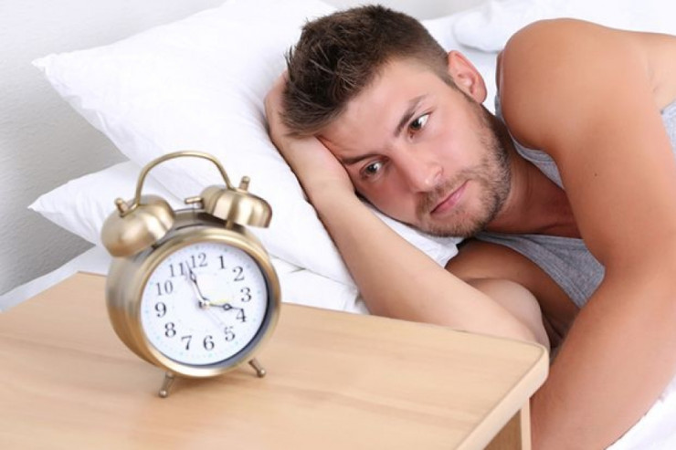 2 dəqiqəyə yuxuya necə getmək olar? - Hərbi üsul 