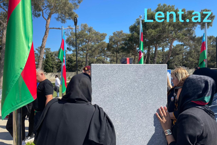 Gülüb oynayaraq müharibəyə gedən oğullar  və onlardan geriyə qalanlar... 