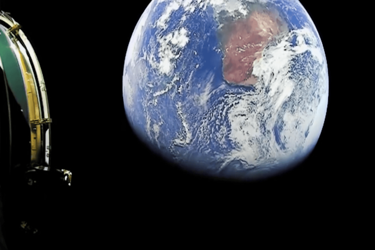 37 000 kilometrdən Yer belə görünür-VİDEO 