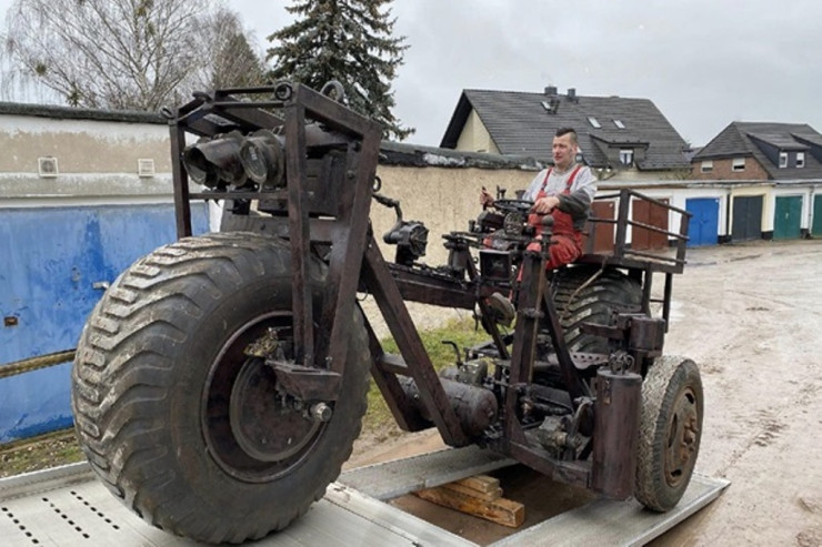 Dünyanın ən böyük velosipedi -  VİDEO 