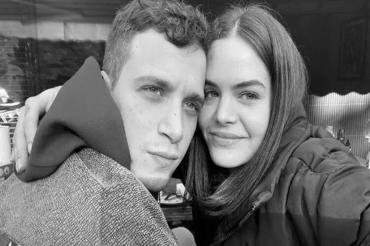 Məşhur aktyordan həyat yoldaşına JEST 