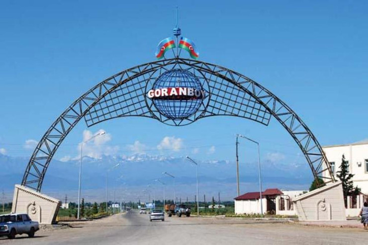 Yeniyetmənin evinə basqın edən ata və oğlanları TUTULDU 