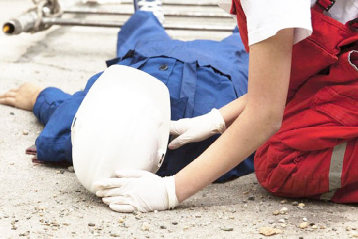 "Baku Residence"də  FACİƏ:  usta 20-ci mərtəbədən yıxıldı