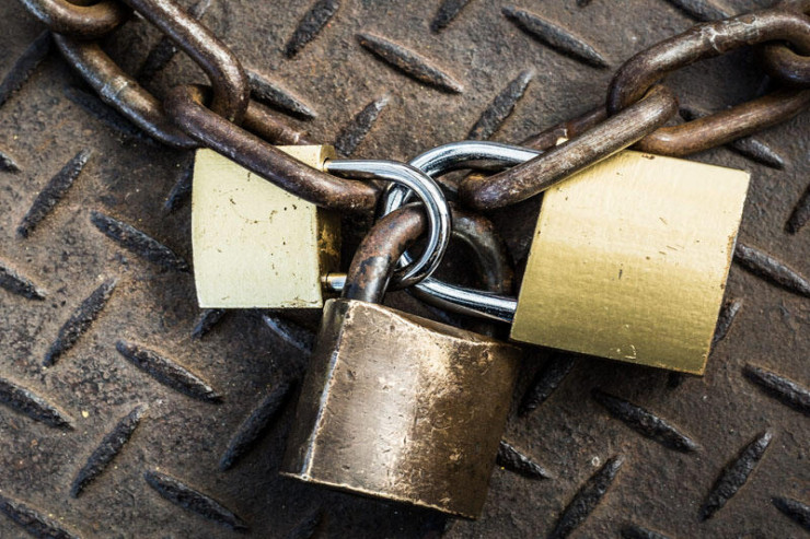 Bakıda 100 minə  qıfıl satılır