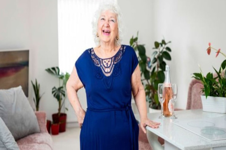 Yaşlı qadın cekpot uddu - Qocalar evində mənzil aldı  