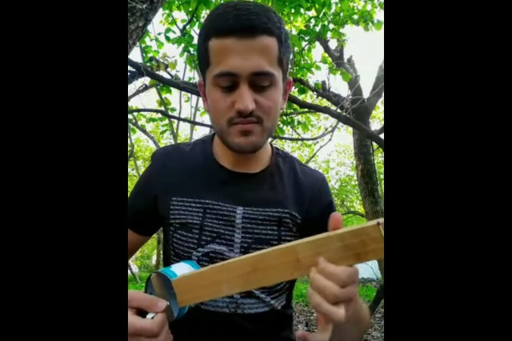 Zaqatalalı gənc tullantılardan musiqi aləti düzəltdi - VİDEO 